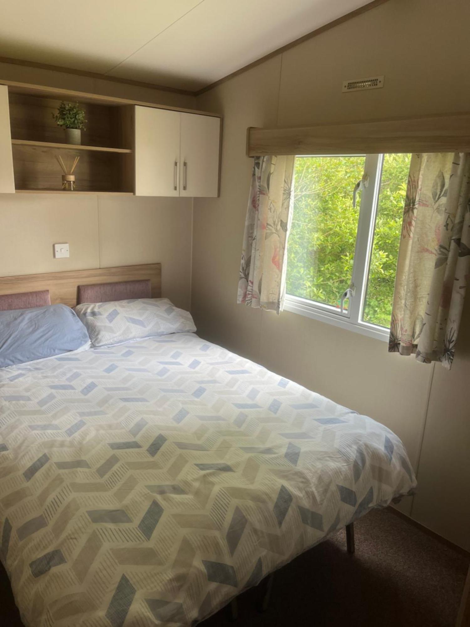 Newquay Bay Resort Oakley 6 Birth Caravan Εξωτερικό φωτογραφία